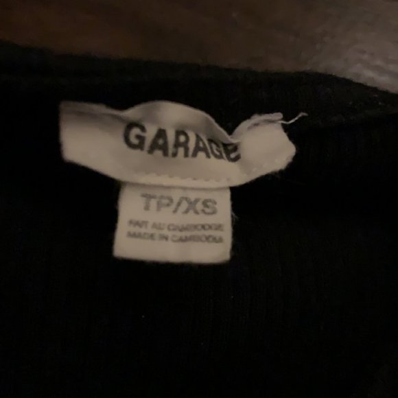 GARAGE | cropped black tank - Picture 4 of 4